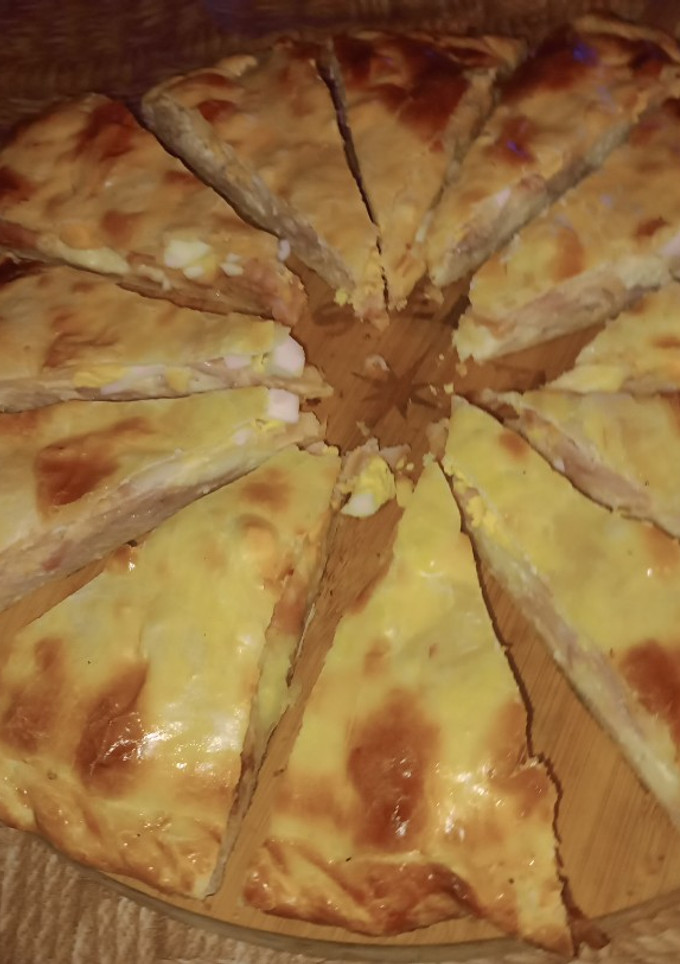 Una foto de 😋Pascualina de Jamón queso y pollo!!