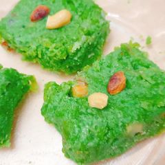 A picture of Lauki burfi.