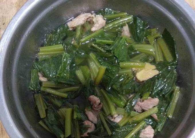 Sop sawi ayam jahe