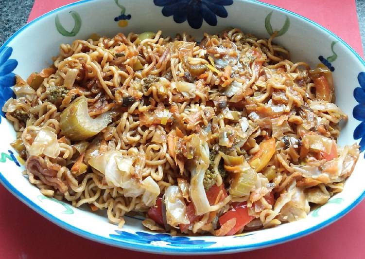 Stir-fry Pork Thai Noodles bowl😍🐖🍝🥗