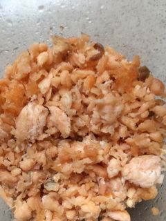 Hình của món Ruốc cá hồi.