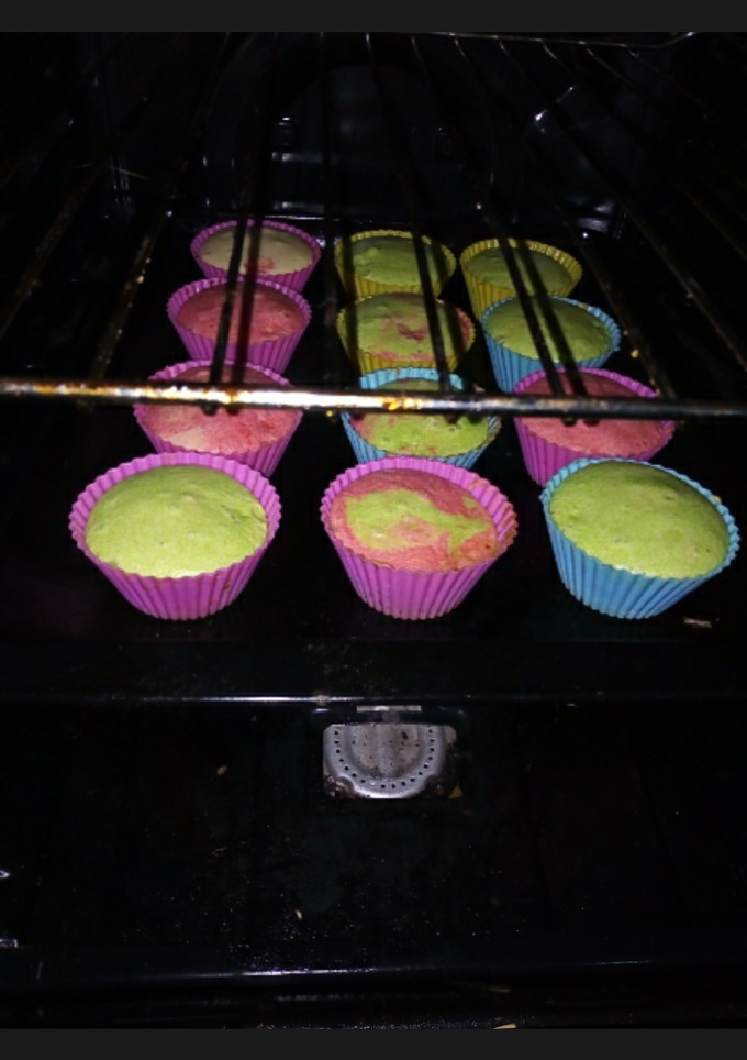 A picture of Colourful cake.