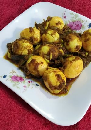 ডিম কষা রেসিপির প্রধান ছবি