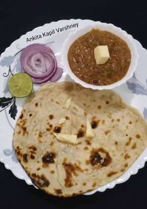 A picture of Dal Makhni.