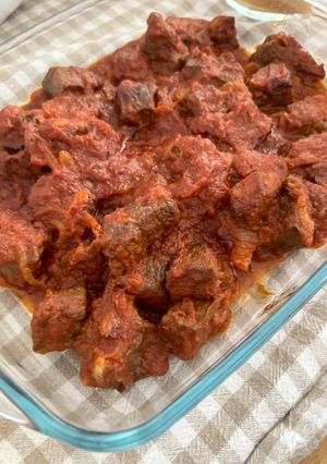 Una foto de Carne en salsa con tomate - Receta de Batch Cooking