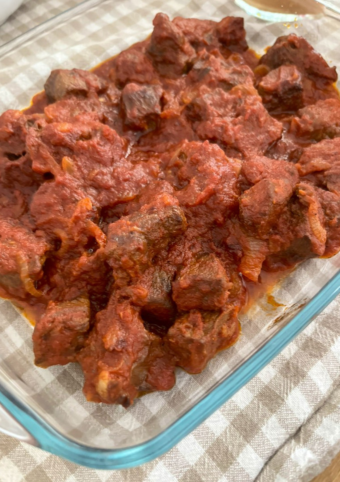 Una foto de Carne en salsa con tomate - Receta de Batch Cooking