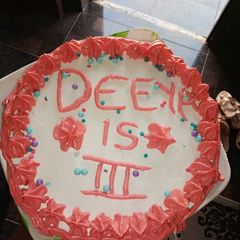 A picture of Cake decoration.
