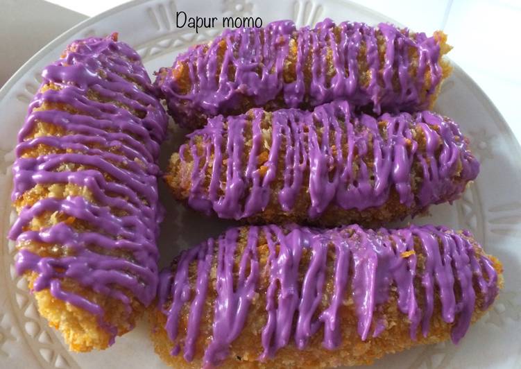 Pisang goreng krispi rasa taro