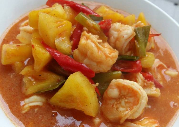Bagaimana memasak Udang asam manis yang mudah