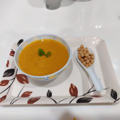 A picture of Chickpea soup.
