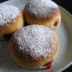 Jam Filled ‘Pampushky’ A picture of Jam Filled ‘Pampushky’.