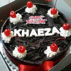 รูปของ Cake ultah (basecake brownies ny.liem)