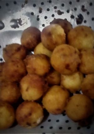 Una foto de Mini- Bolitas con Queso