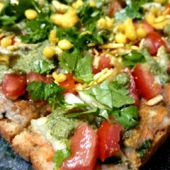 A picture of Bread Chaat.