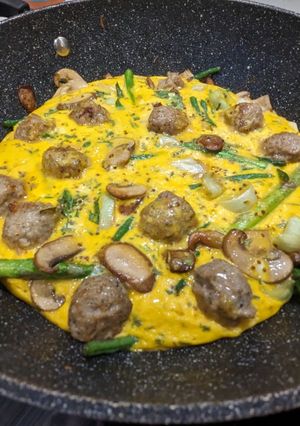 A picture of Tarragon, mushroom & sausage frittata.