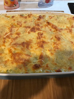 A picture of Cream chicken lasagna.