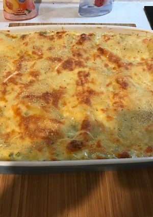 A picture of Cream chicken lasagna.