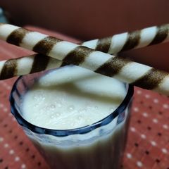 A picture of Apple Milkshake🥛.