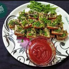A picture of Lasaniya / Garlic Sandwich Dhokla.