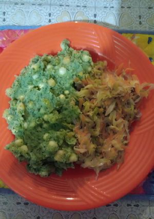 A picture of Mukimo ya minji with cabbage.