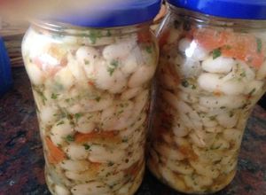 Una foto de Escabeche de porotos alubias