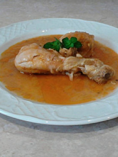 Una foto de Pollo guisado