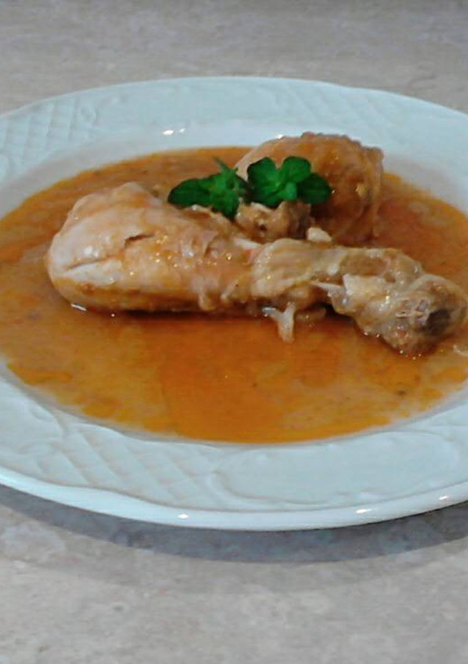 Una foto de Pollo guisado