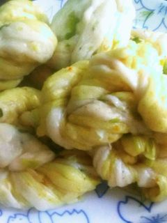 雙色花捲_薑黃+蔥花 的食譜成品照片