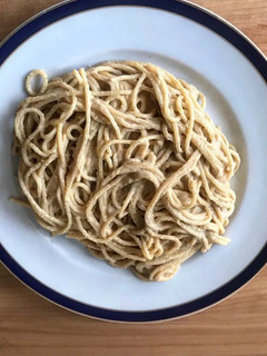 Una foto de Pasta cremosa con calabacín y yogurt griego