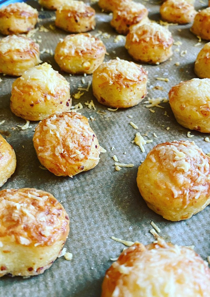 Túrós pogácsa recept fotója