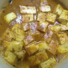 A picture of Paneer masala.