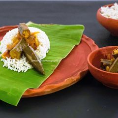 A picture of Bendakaya Pulusu/ Okra in Tamarind Gravy.