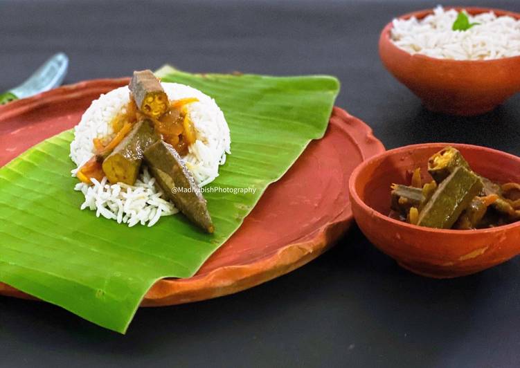 Recipe of Super Quick Homemade Bendakaya Pulusu/ Okra in Tamarind Gravy