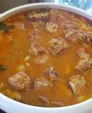 Costillitas de cerdo en salsa de jitomates asados