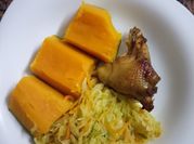 A picture of boiled chicken