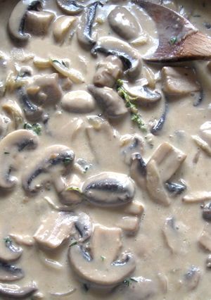 A picture of Creamy Mushroom Sauce for Pasta.
