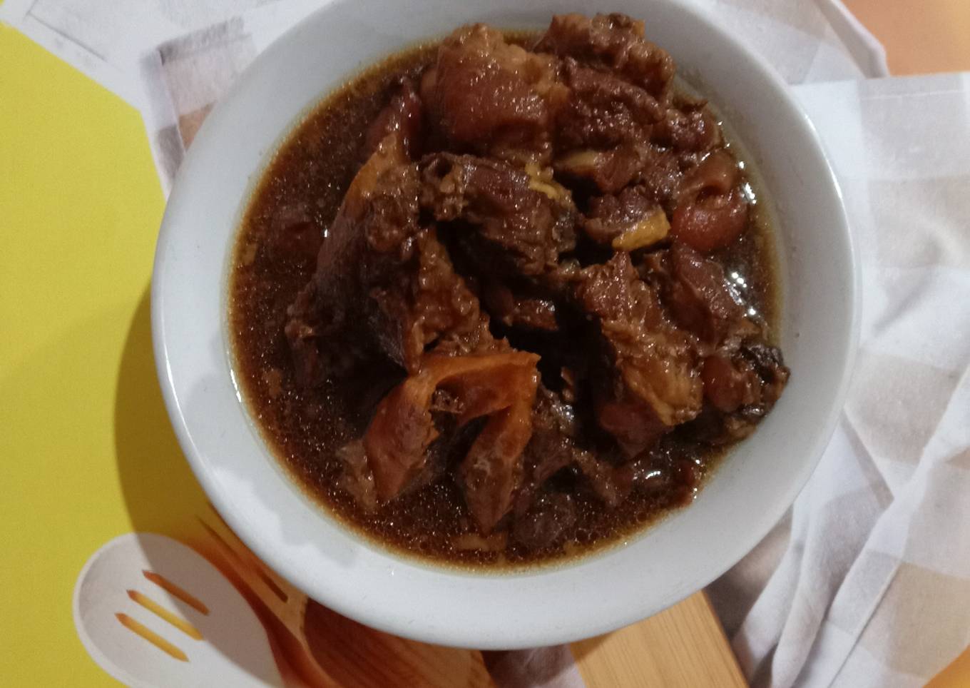"Semur daging paha babi"👍😘❤️