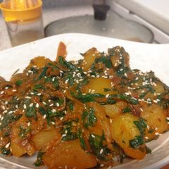 A picture of Aloo palak.