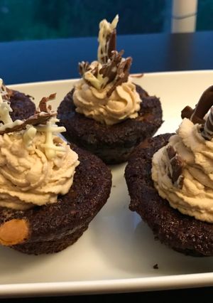 ब्रान चॉकलेट मफ़िन (Bron chocolate muffins recipe in Hindi) रेसिपी मुख्य फोटो
