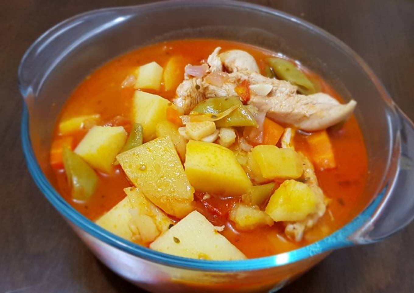 Chicken stew with vegetables يخنة دجاج و خضار