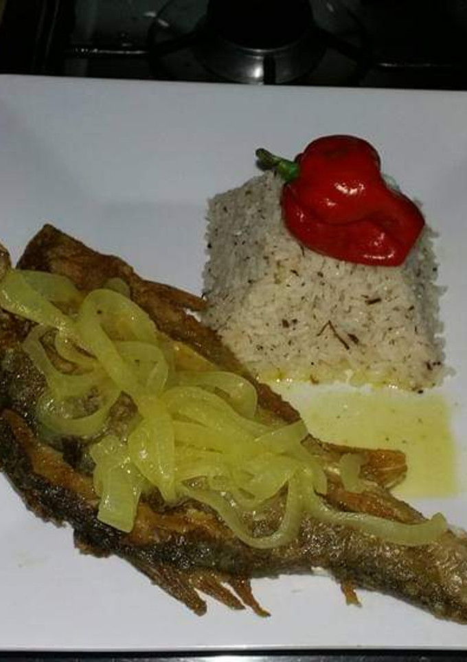 Una foto de Pescado a la escabeche