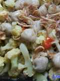 Tumis kembang kol baso mutiara
