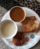 Dal vada, dosa with chutney and sambhar