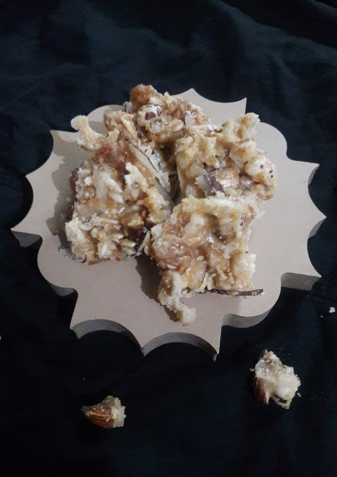 मिक्स ड्राई फ्रूट पाक (Mix dry fruit pak recipe in Hindi) रेसिपी मुख्य फोटो