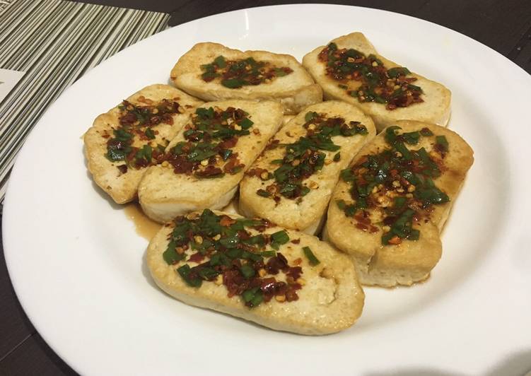 Fried Tofu with Chili Oil