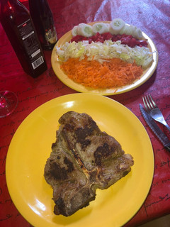 Una foto de Ensalada con bife a la plancha
