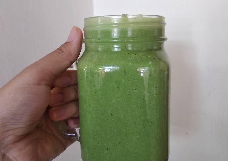Cara Gampang Menyiapkan Green Juice yang Lezat