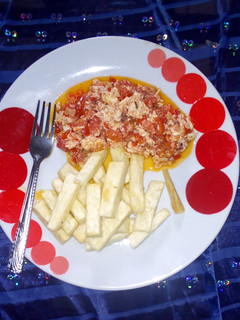 A picture of Fried yam and Egg sauces.