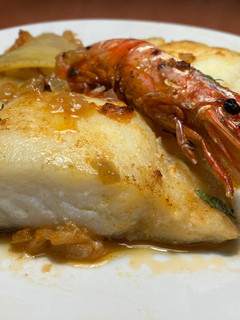 Una foto de Bacalao con gambones