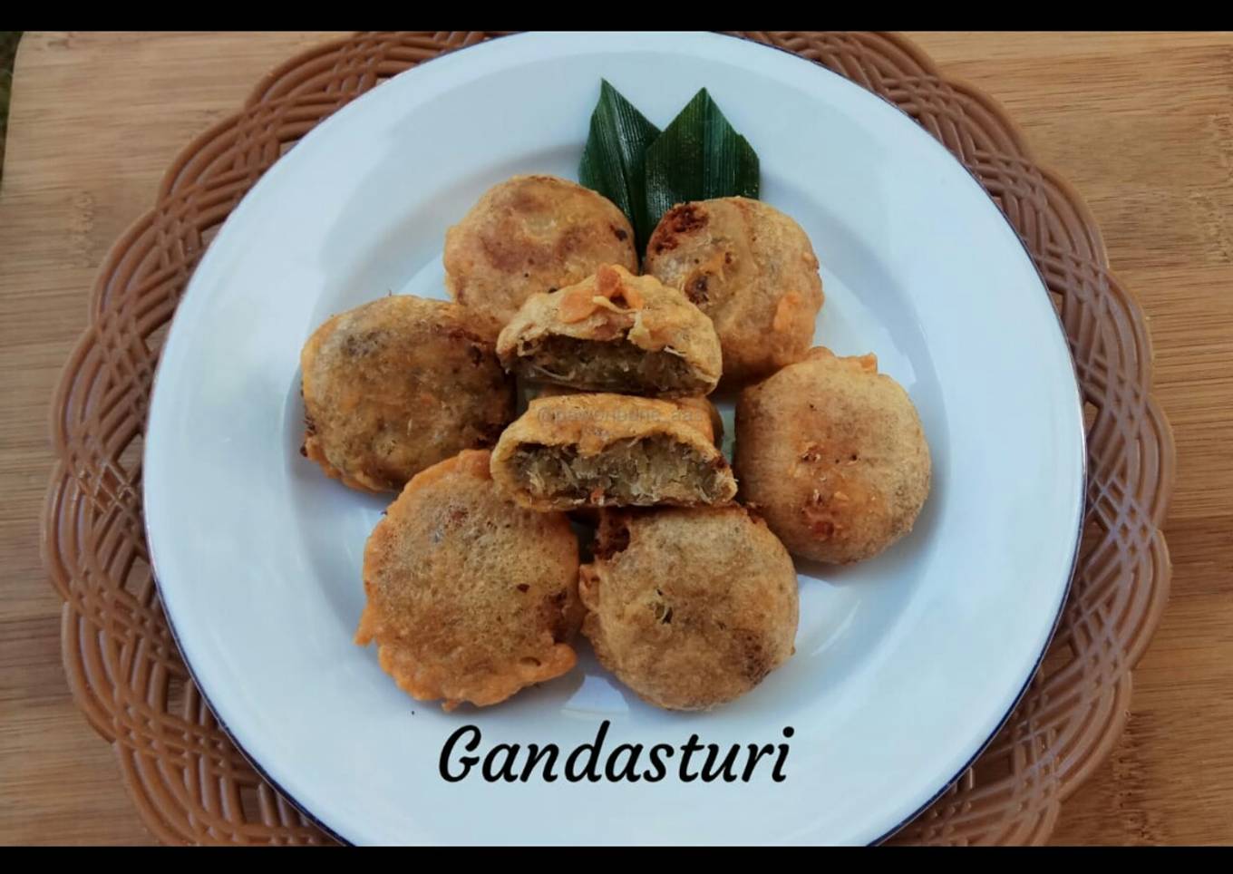 Gandasturi (Kue Kumbu)